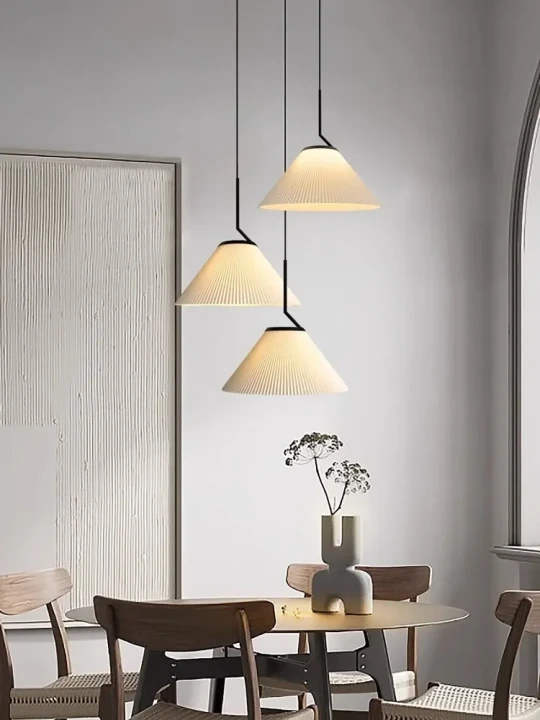 Nordic-plisowane-kremowe-wiat-o-wisiorek-LED-do-salonu-kuchnia-yrandol-do-restauracji-Loft-wisz-ca.jpg_ (3).webp