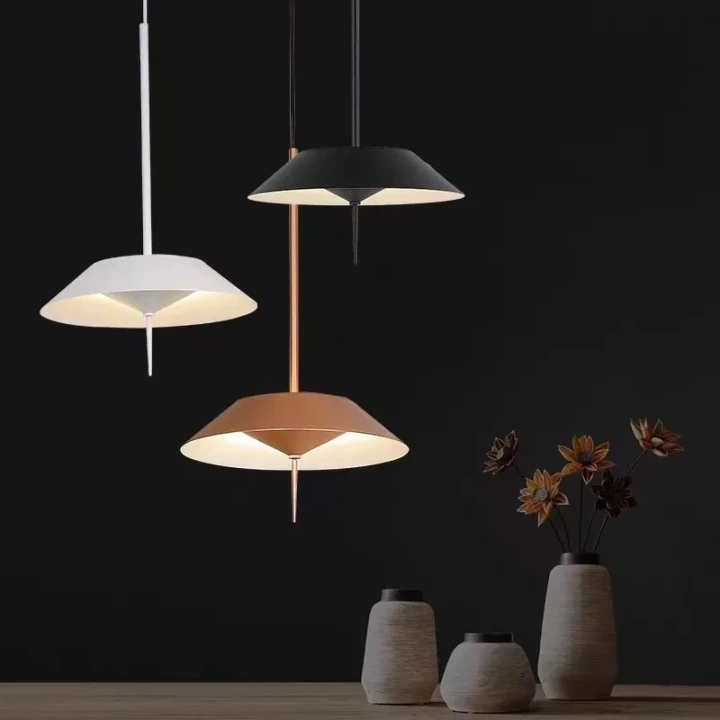 Mayfair-lampa-wisz-ca-LED-kolorowe-lampy-du-ski-projekt-na-poddasze-jadalnia-salon-kuchnia-dekoracyjne.jpg_ (1).webp