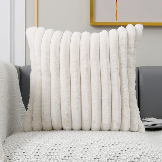 Faux-Fur-obicia-na-poduszki-uciekaj-paskiem-obicia-na-poduszki-r-owy-szary-pomara-czowy-Ivory.jpg_640x640 (1).jpg
